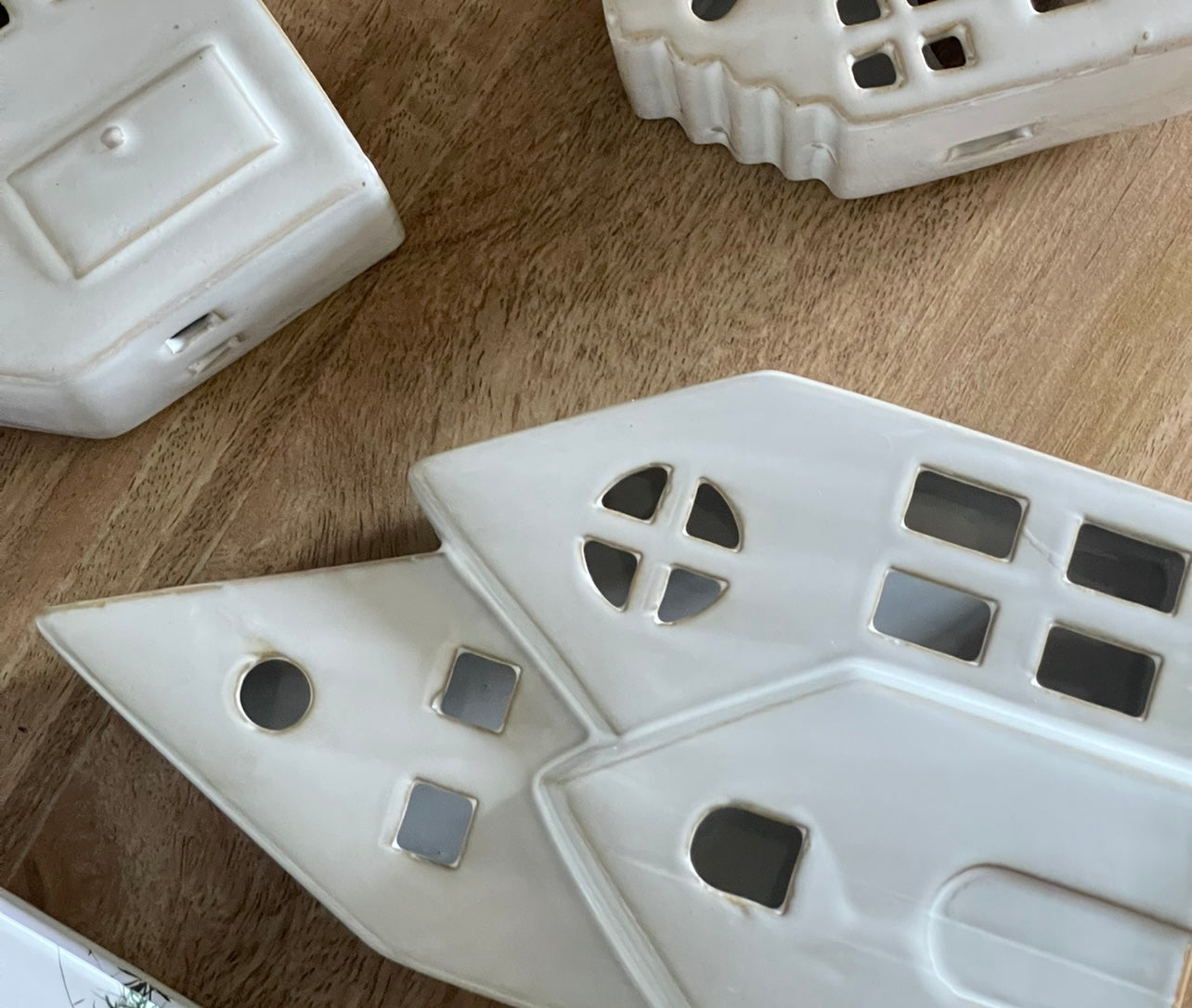 Triple Light Up Ceramic Houses