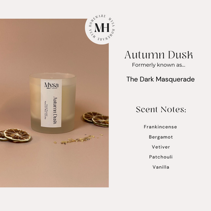 scent notes for Autumn Dusk luxury scented candle in gift box, with natural wax and frankincense &amp; bergamot fragrance.