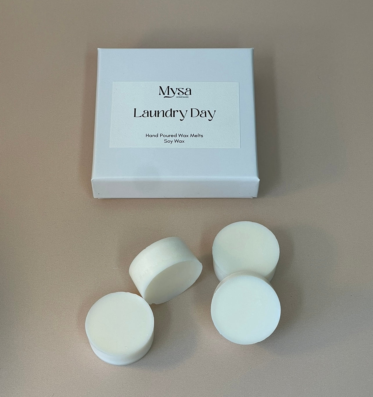 Laundry Day luxury scented wax melts in gift box. Home fragrance with soy wax and Baby Powder, light musk, lavender &amp; jasmine.