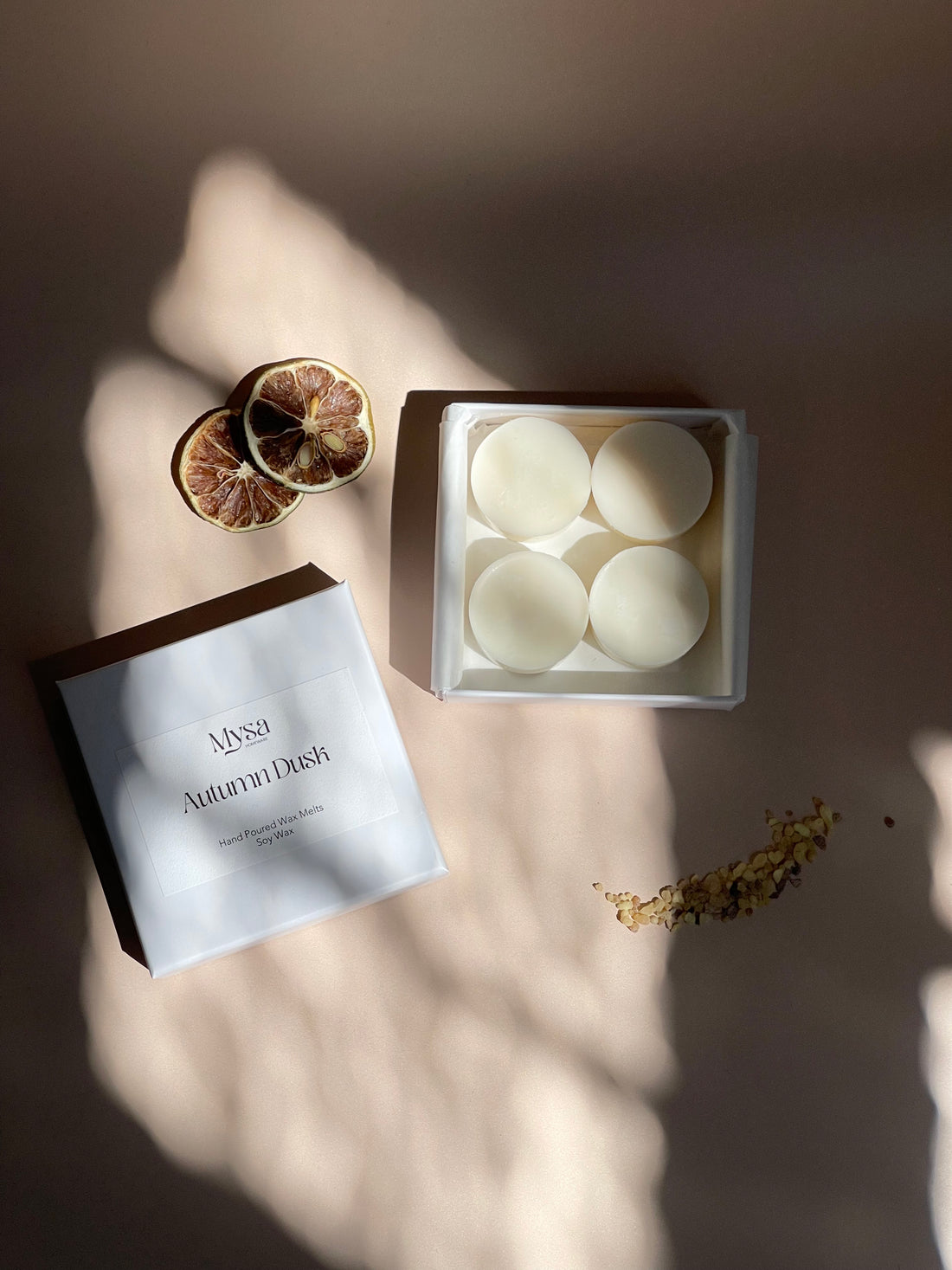 Autumn Dusk luxury scented wax melts in gift box, with soy wax and frankincense &amp; bergamot fragrance.